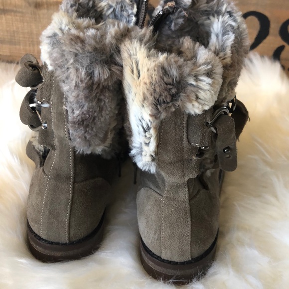 Johnston & Murphy faux fur suede boots - Picture 2 of 8